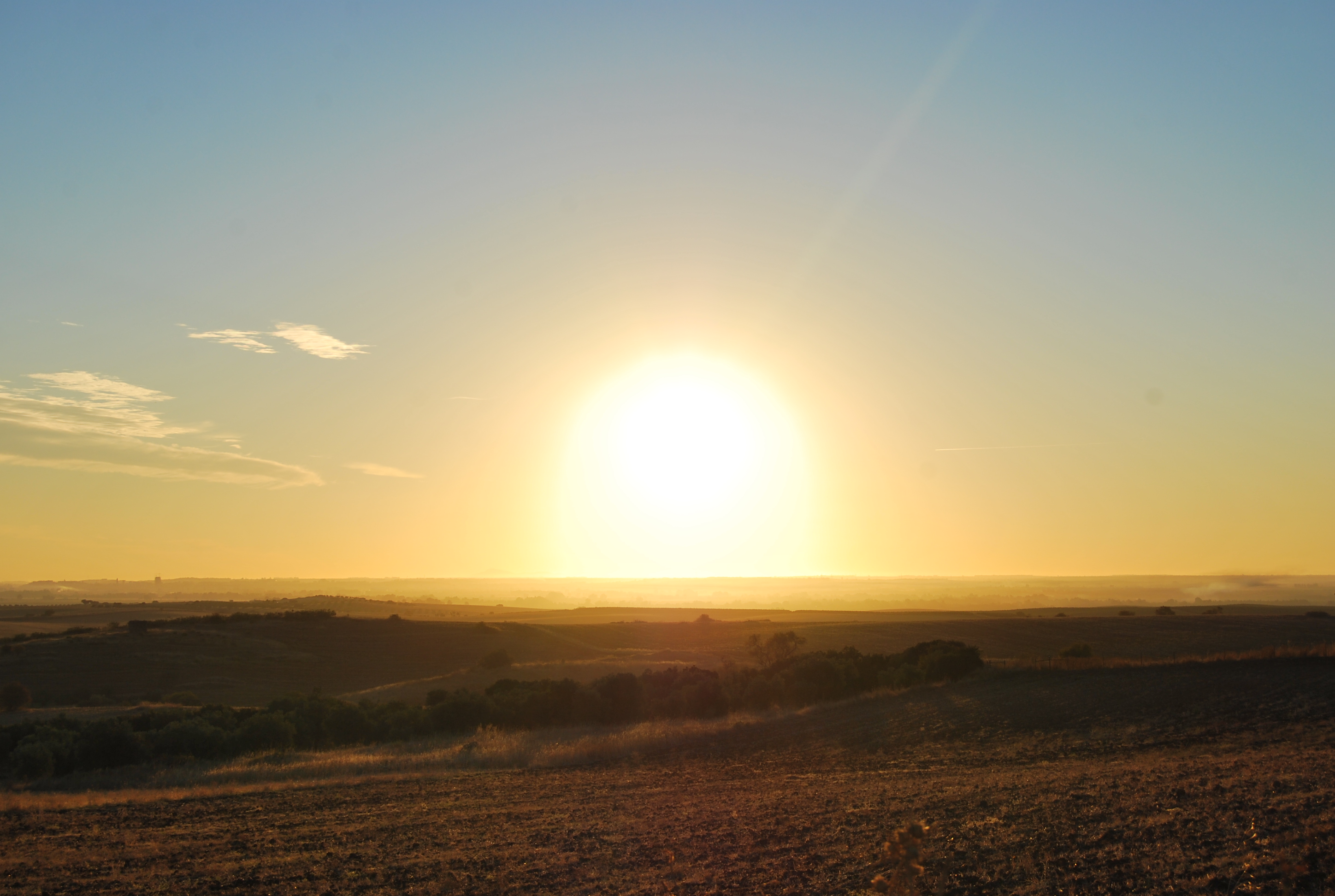 Nascer do Sol (num Verão Alentejano)