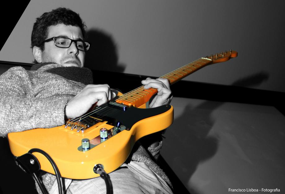 Guitarra amarela Guitarrista - João Nuno Teixeira