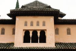 A Alhambra ou, preferencialmente, Alambra (em árabe: الحمراء; "a Vermelha") localiza-se na cidade e município de Granada, 